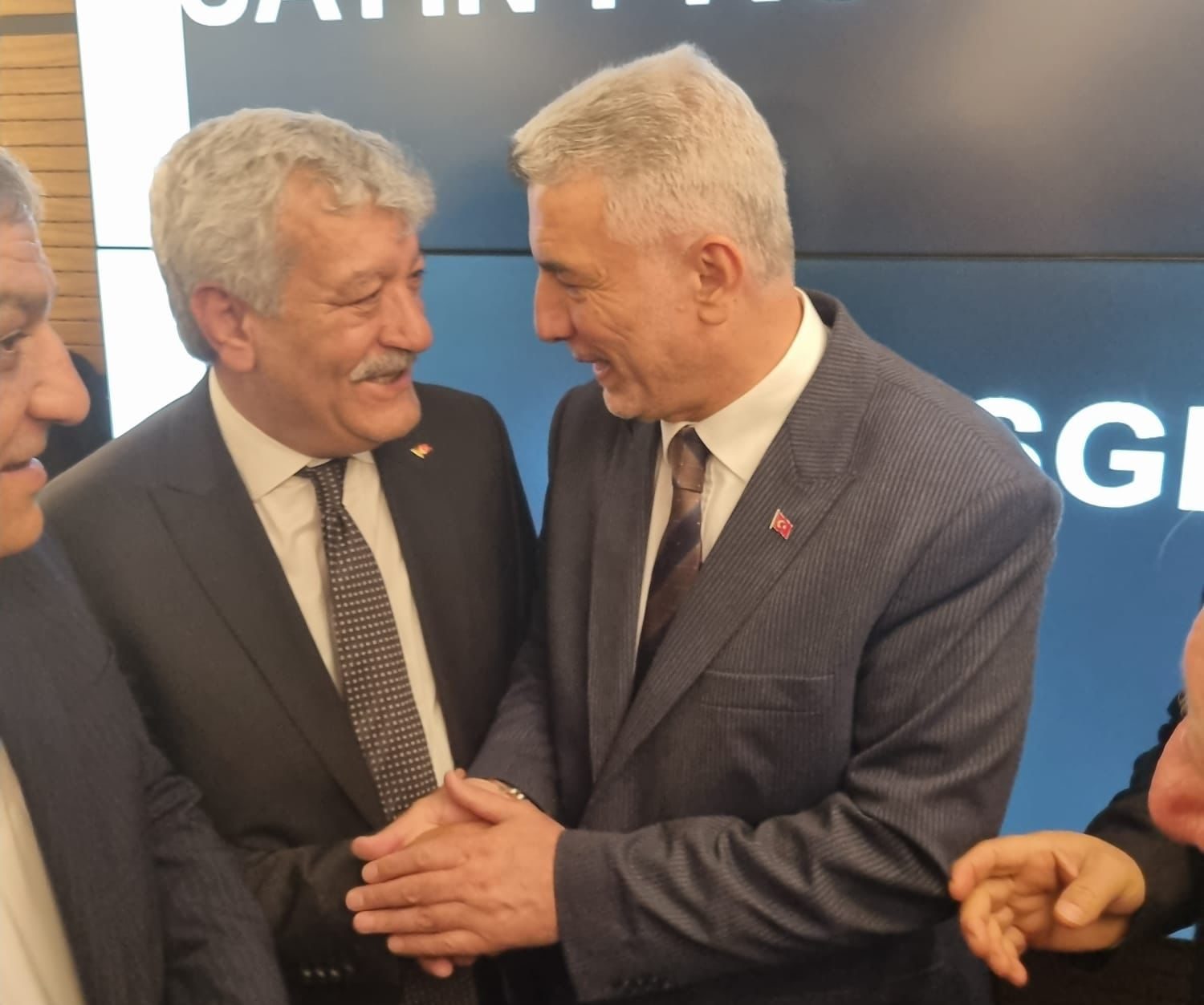 BAŞKAN KURNAZ ESNAFLARIN SORUN VE TALEPLERİNİ BAKAN BOLAT’A İLETTİ