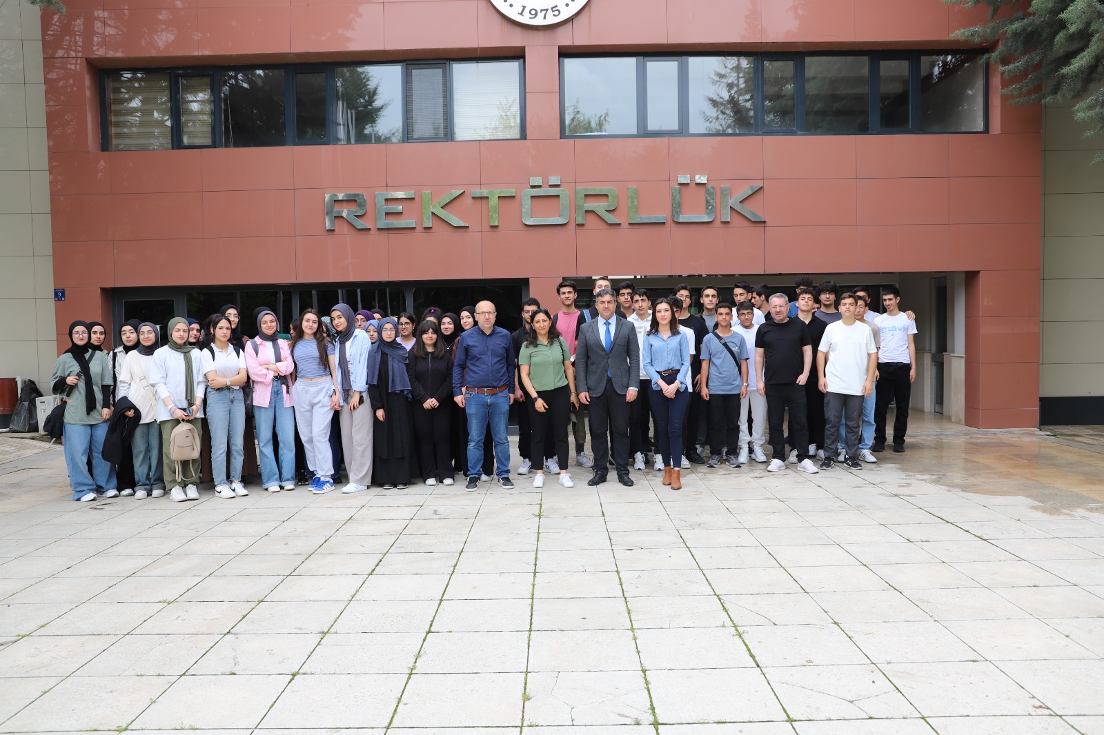 LİSE ÖĞRENCİLERİ, FIRAT ÜNİVERSİTESİ’Nİ GEZDİ