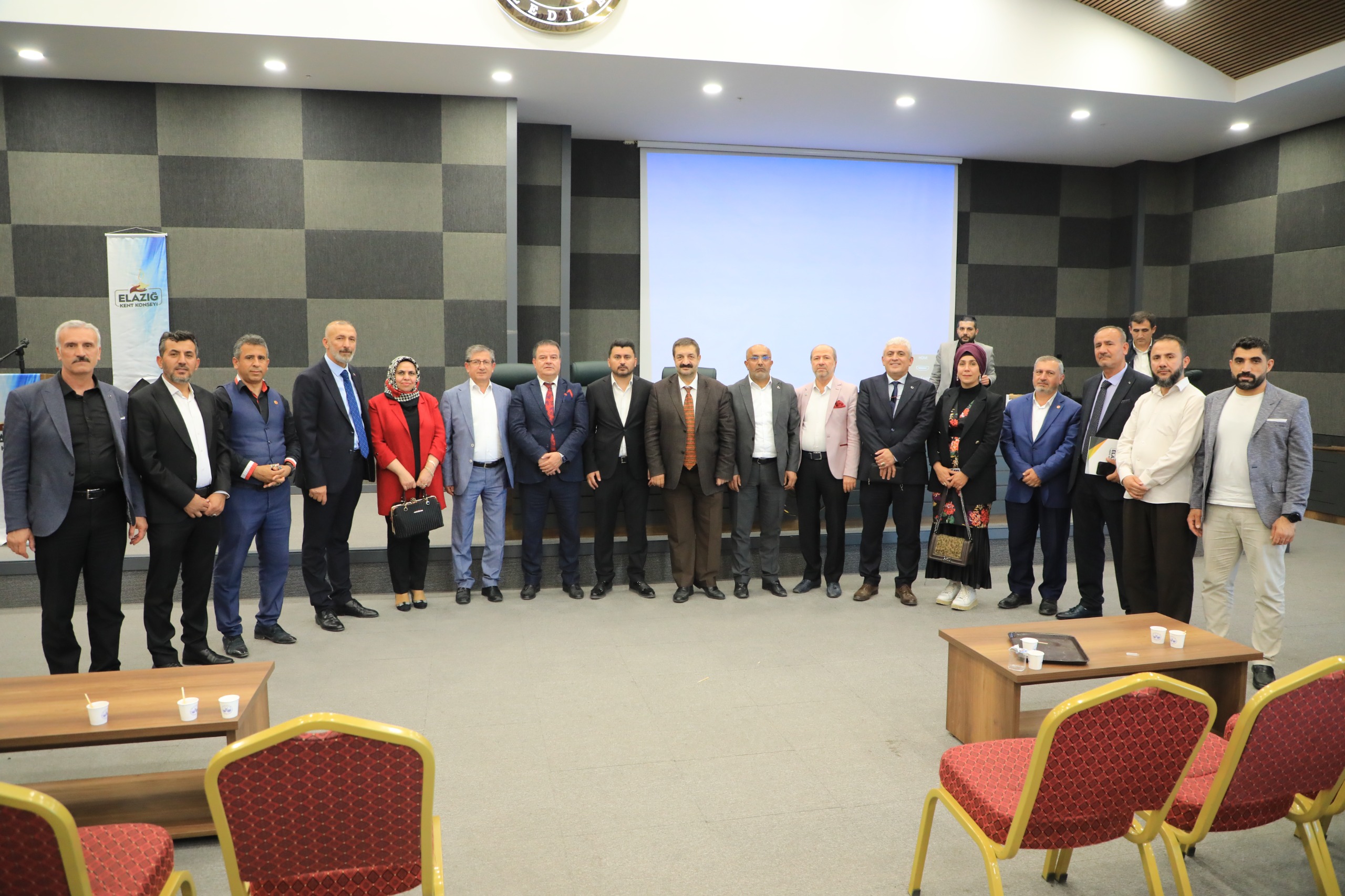 KENT KONSEYİ BAŞKANLIĞINA, NAFİZ KOCA SEÇİLDİ
