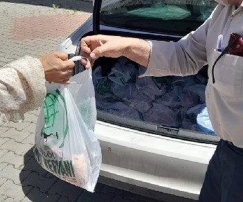 Yetimler Vakfı, 150 yetim ve mağdur aileye kurban eti ve nakdi yardım dağıttı.