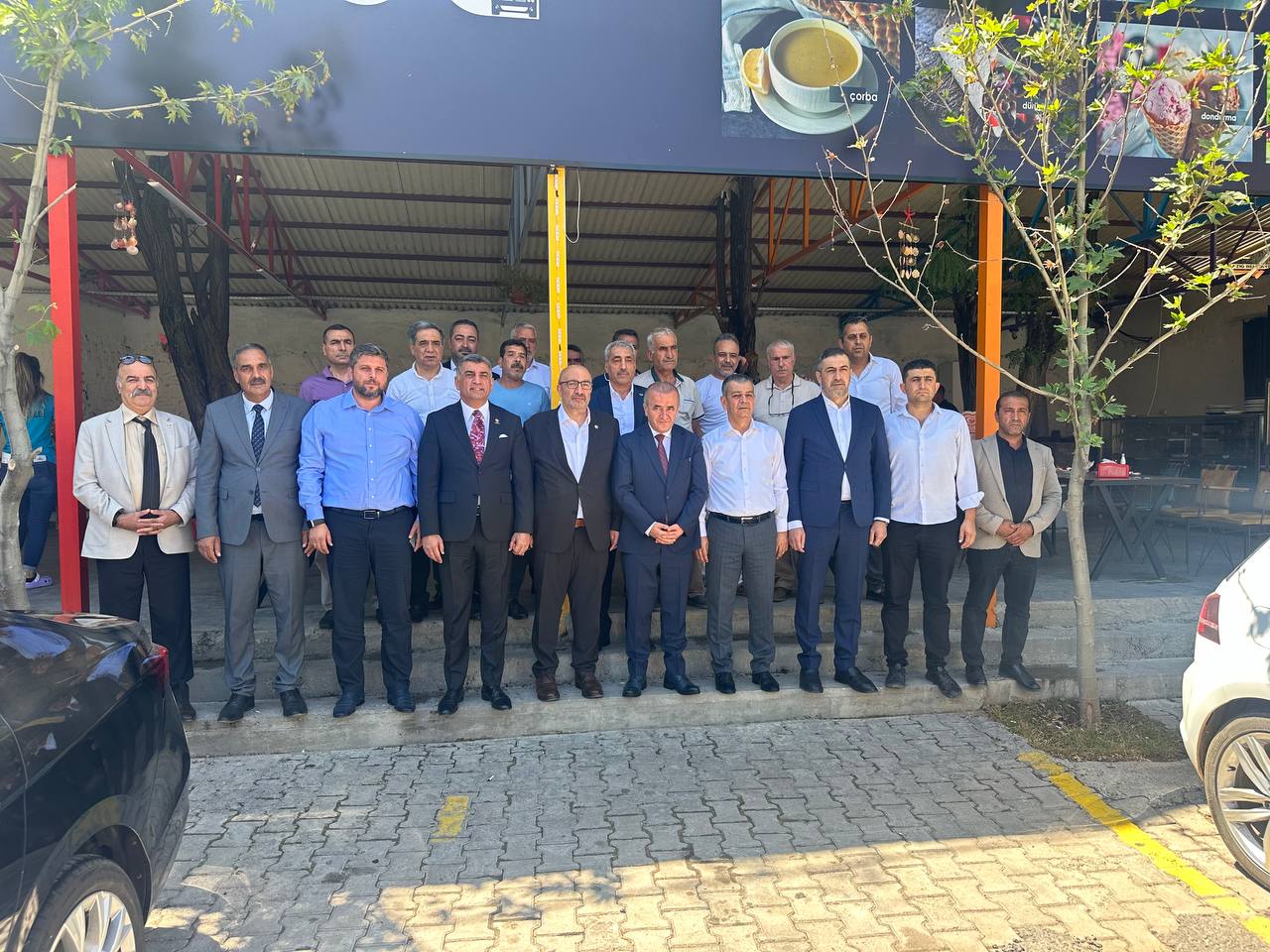 Konu Elazığ olunca el ele, kol kola