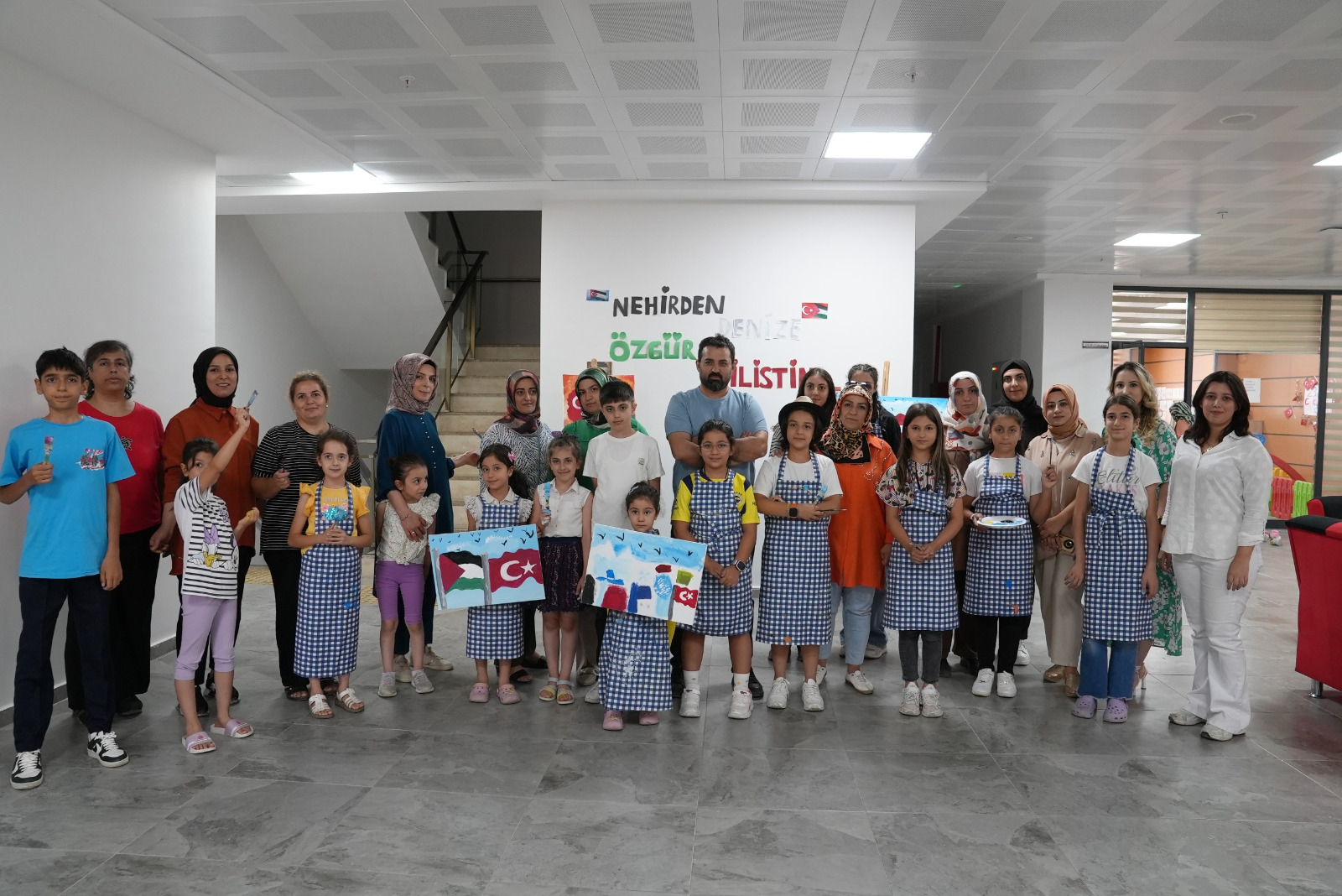 Elazığlı Çocuklar, Filistin’e Destek İçin Resim Çizdi
