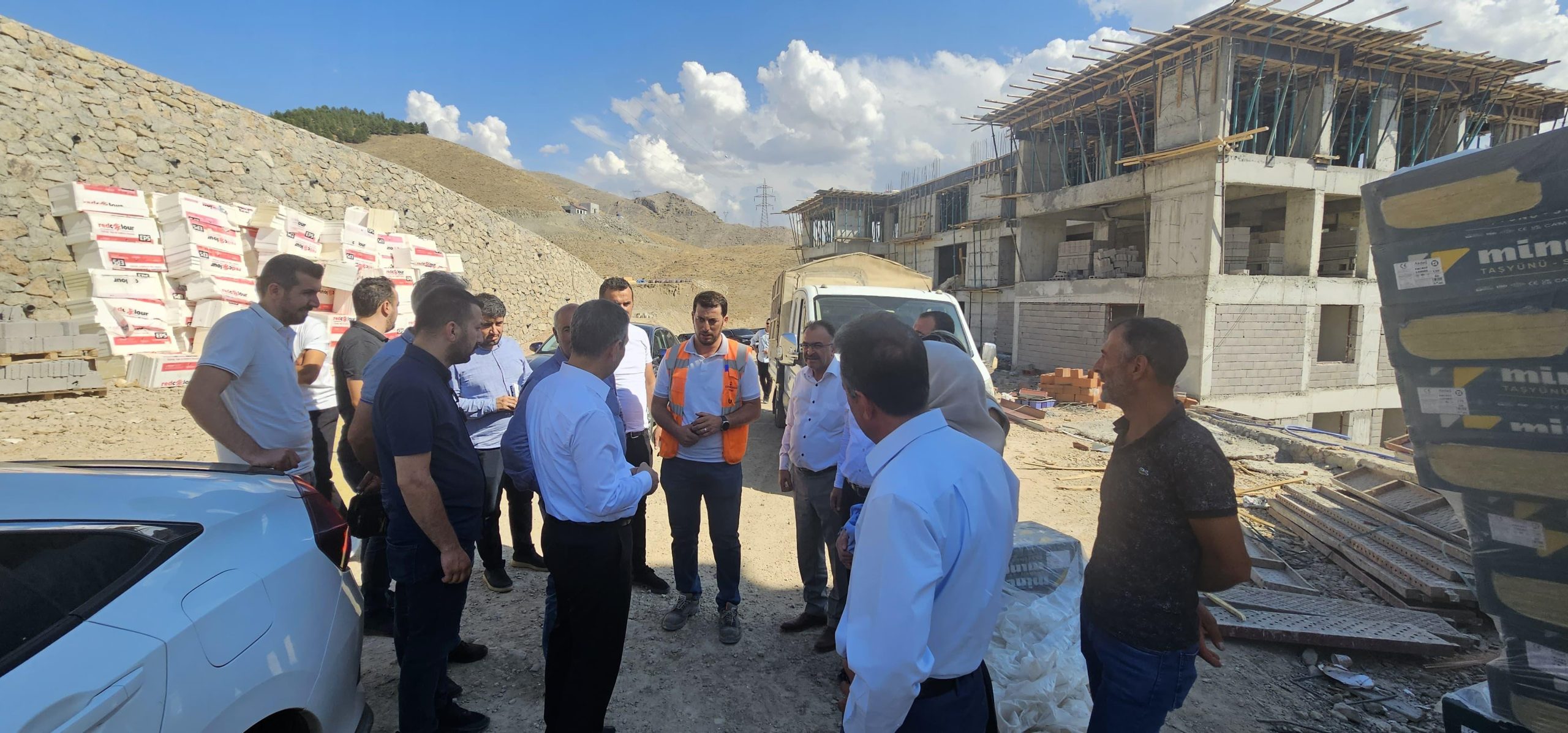 Milletvekili Keleş, Keban’da Yoğun Ziyaretlerde Bulundu