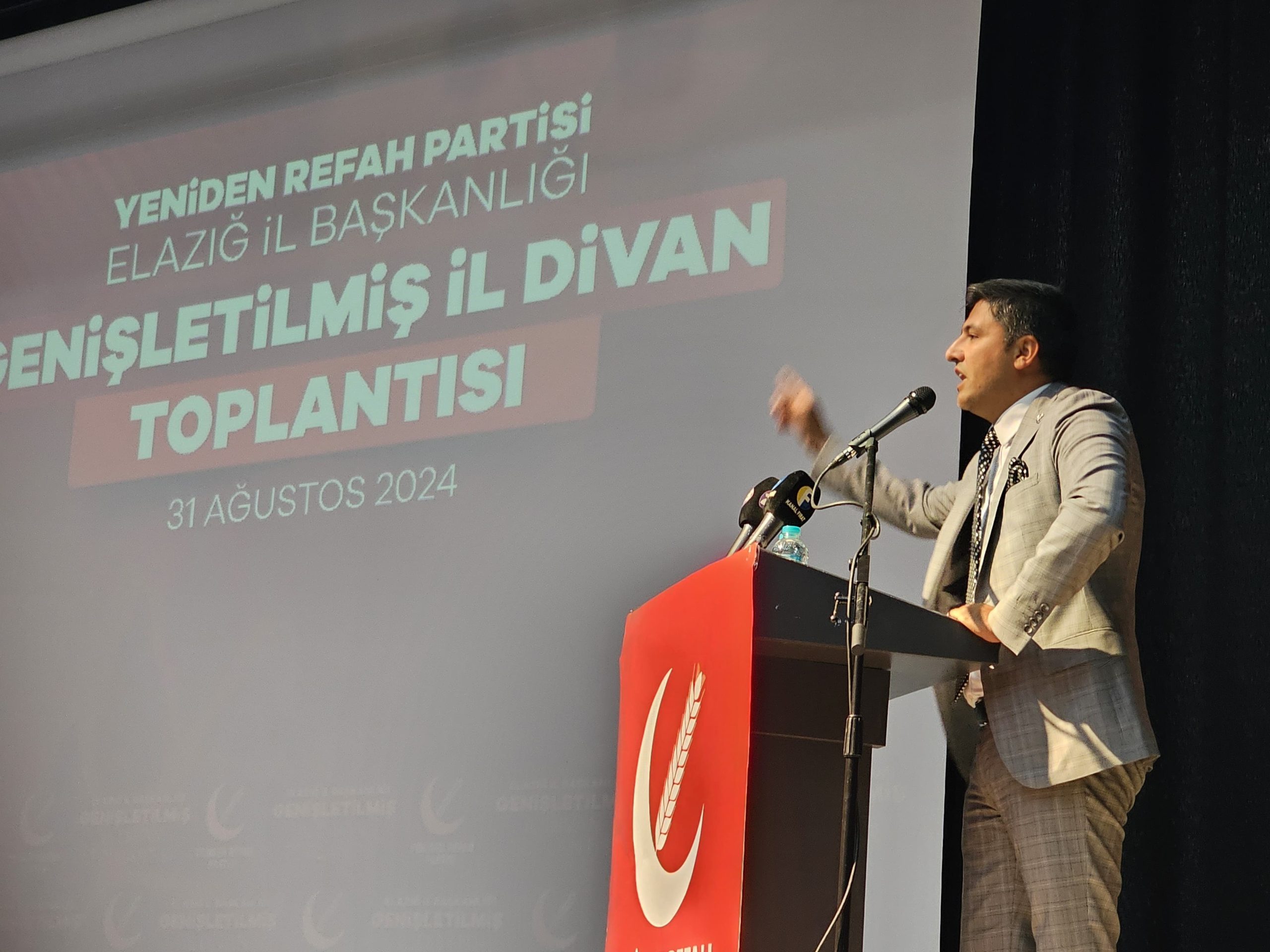 YRP İl Başkanı Karakuş: “İktidar Olmanin Umuduyla Çalişmalarimizi Sürdüreceğiz”