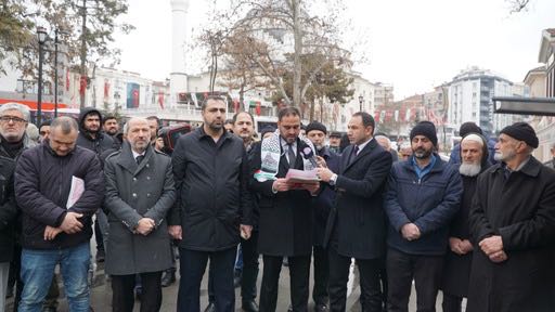 Saadet Partisi Elazığ İl Başkanlığı tarafından “Gazze boşaltılamaz” konulu basın açıklaması gerçekleştirildi.