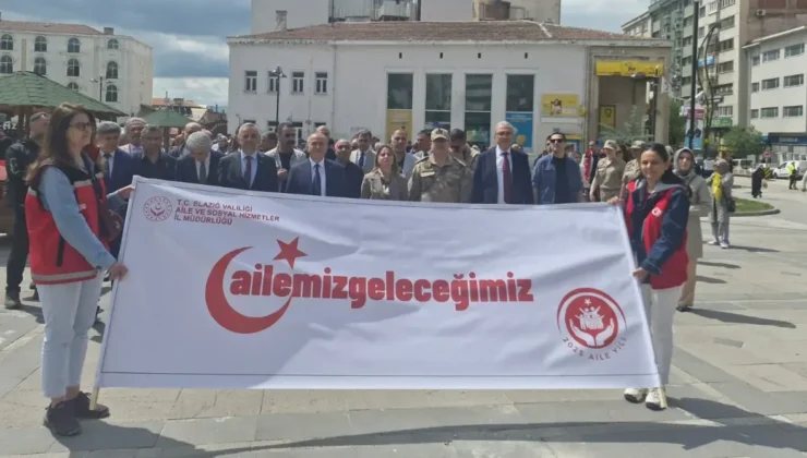 Elazığ’da ‘2025 Aile Yılı Kortej Yürüyüşü’ düzenlendi.