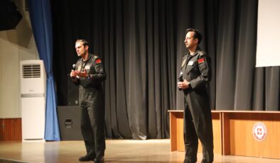 SOLOTÜRK Ekibi Öğrencilerle Söyleşi Programında Buluştu