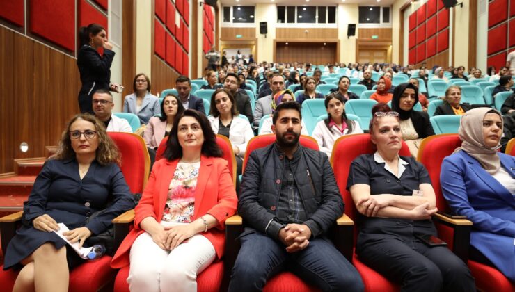 Fırat Üniversitesi Hastanesi’nde Hemşireler ve Ebeler Günü Kutlandı.