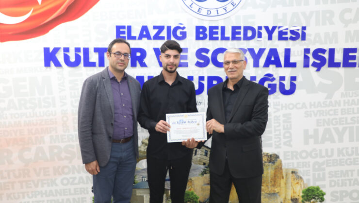 ELAZIĞ BELEDİYESİ YAZARLIK ATÖLYESİ’NDE SERTİFİKA TÖRENİ