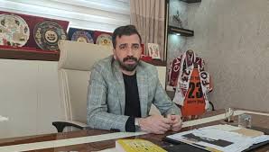 Borçları yüzünden işyerini kapatamayan esnaflarımız var.