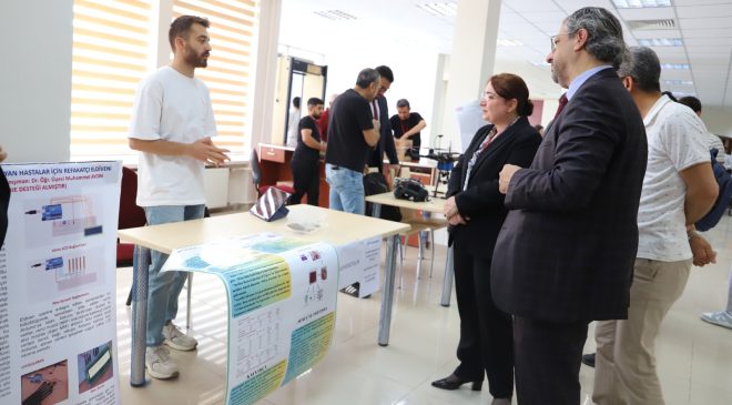 FÜ MÜHENDİSLİK FAKÜLTESİNDE BİTİRME PROJE YARIŞMASI DÜZENLENDİ