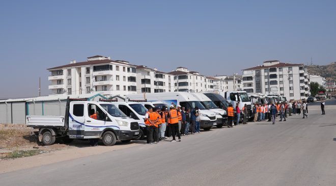 Doğukent Mahallesi’nde Elazığ Belediyesi Tarafından Temizlik Çalışması Yapıldı