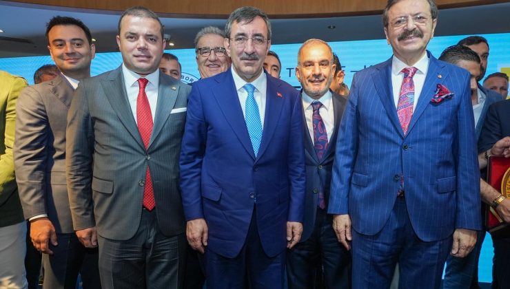 BAŞKAN ALAN, KKTC EKONOMİ KONFERANSI’NA KATILDI