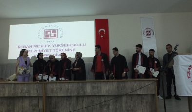50. YILDA BİNLERCE MEZUN 50. Yılını Kutlayan Fırat Üniversitesi Mezunlarını Uğurluyor