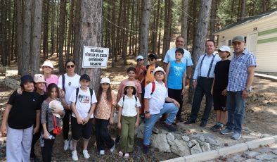 Kent Konseyi Çocuk Meclisi, yaz etkinlikleri kapsamında Sivrice ilçesine doğa gezisi düzenledi.
