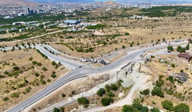 ELAZIĞ BELEDİYESİ, YOL YENİLEME VE İYİLEŞTİRME ÇALIŞMALARINI SÜRDÜRÜYOR