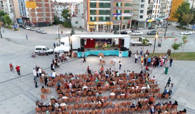 ELAZIĞ BELEDİYESİ’NDEN, GEZİCİ TİYATRO ŞENLİĞİ