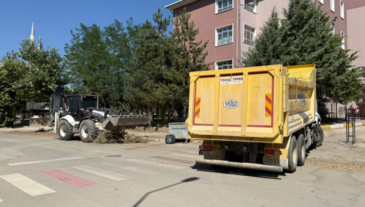 Abdullahpaşa Mahallesi’nde Temizlik Çalışması