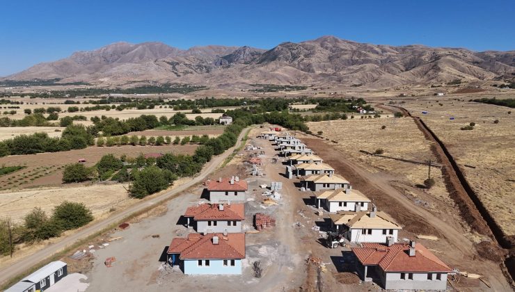 Afet Konutları Güneş Enerjili İçme Suyu Projesi Hızla İlerliyor
