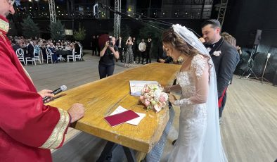 Sönmez Ailesi’nin mutlu günü.