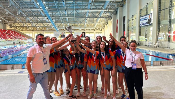 ELAZIĞ GENÇLİK VE SPOR KULÜBÜ KADIN SU TOPU TAKIMINDAN BÜYÜK BAŞARI