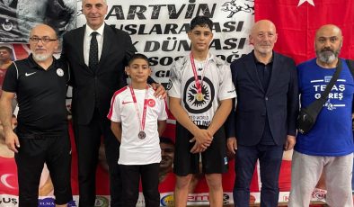 GENÇ PEHLİVANLARDAN ULUSLARARASI BAŞARI