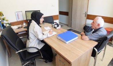 Dr. Öğretim Üyesi Kevser Tuncer, yeni açılan sigara bıraktırma polikliniği hakkında bilgiler verdi.