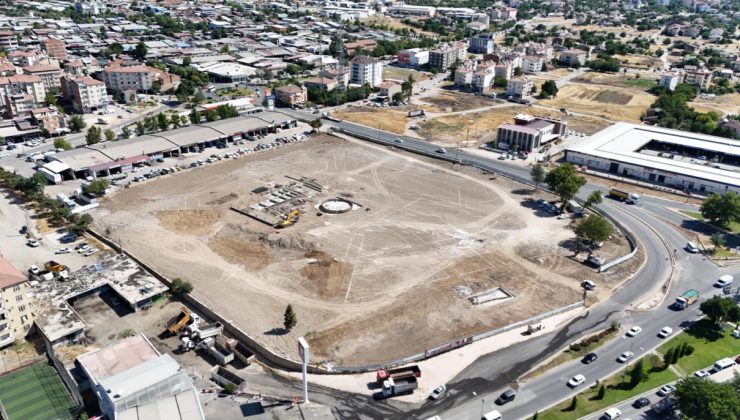 ŞEHRE DEĞER KATACAK DOĞU PARK’TA ÇALIŞMALAR HIZLI İLERLİYOR
