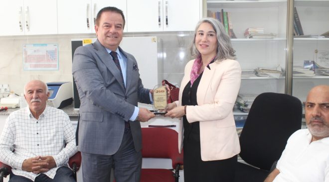 Kent Konseyi’nden, Canbay’a Plaket