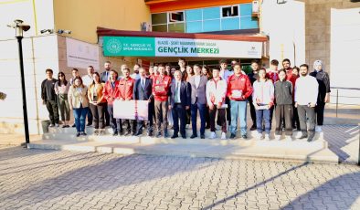 VALİ HATİPOĞLU; SPOR, SANAT, KÜLTÜR ve TEKNOLOJİ ŞAMPİYONLARIYLA BULUŞTU