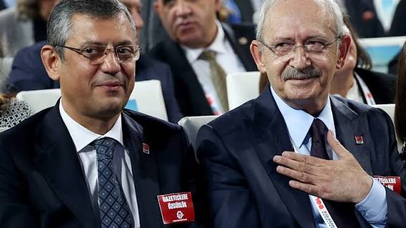 CHP’DE OLAĞANÜSTÜ KURULTAY GÜNÜ