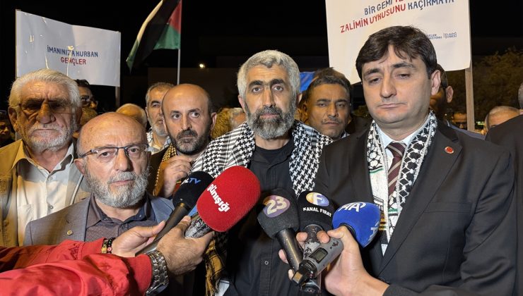 İsrail’in Alıkoyduğu Küresel Sumud Filosu Aktivistlerinden Akılotu, Elazığ’a Döndü