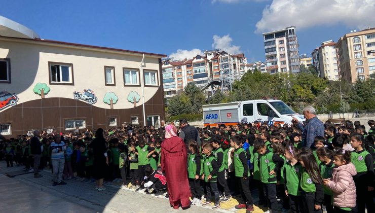 Öğrencilere Afet Farkındalık Eğitimi Verildi