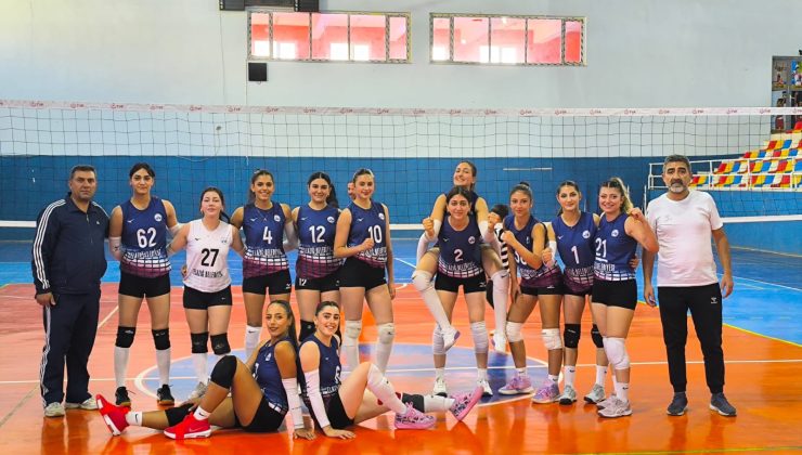 Elazığ Belediye Spor,Silopi Belediye Spor’u 3-0 mağlup etti.