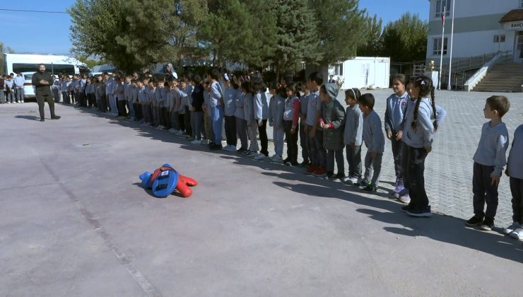 AK Parti Elazığ İl Gençlik Kolları’ndan Akçakiraz’da etkinlik
