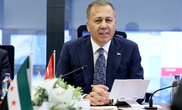 Bakan Yerlikaya: Zehir tacirlerine geçit vermeyeceğiz