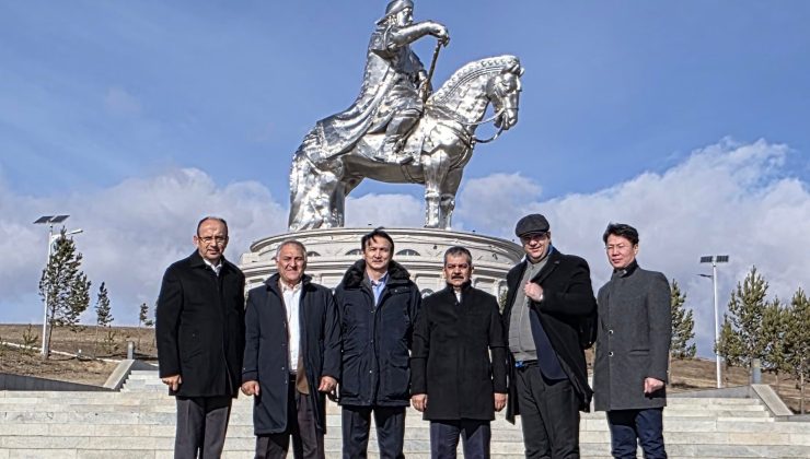 AK Parti Elazığ Milletvekili Prof. Dr. Erol Keleş, Cumhuriyet Bayramı’nı Moğolistan’da Kutladı