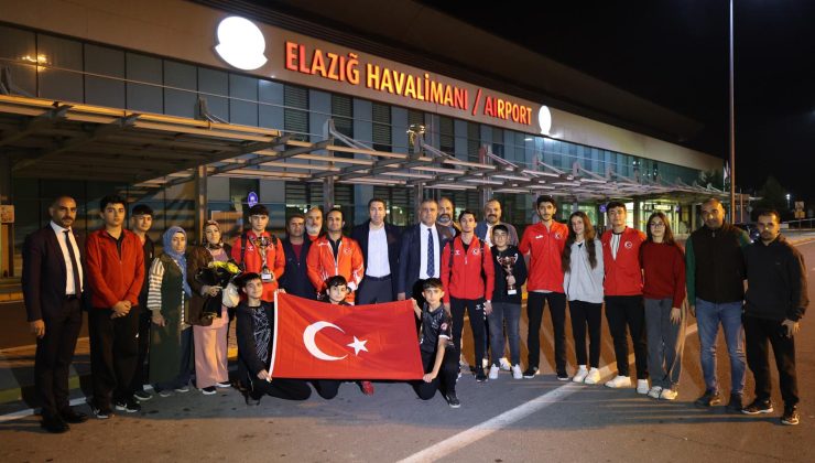 Elazığ Şampiyonlarını Coşkuyla Karşıladı
