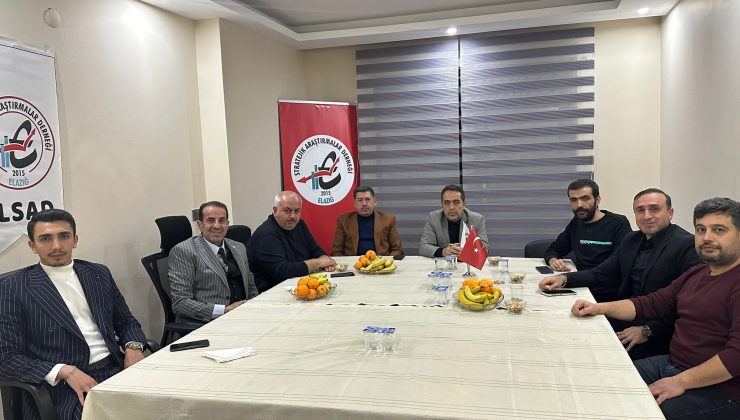Elazığ’da kentsel dönüşüm ve yerinde dönüşüm modellerinin  uygulanmasına yönelik toplantı yapıldı