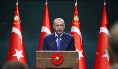 Erdoğan: Avrupa Birliği’ne tam üyelik stratejik önceliğimiz olmayı sürdürüyor