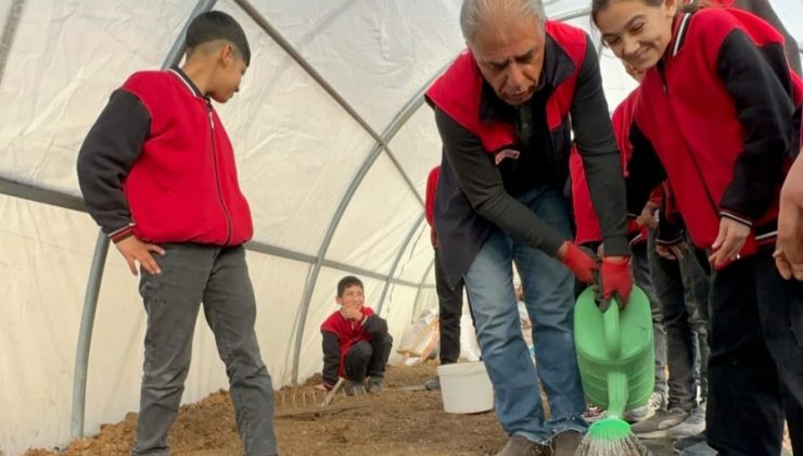 Arıcak’ta Minik Eller Toprakla Buluştu