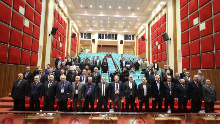 Prof. Dr. İrfan Orhan Elazığ-Malatya Üroloji Günleri” kapsamında gerçekleştirilen toplantıya ilişkin değerlendirmelerde bulundu.
