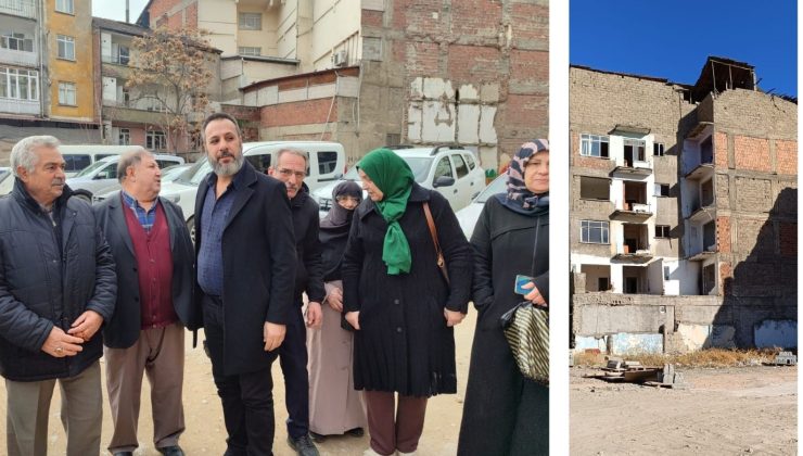 Bu bina iki kere ağır hasardan hafif hasara döndü. Vatandaşlardan hak sahibi oldukları TOKİ’ler geri isteniyo