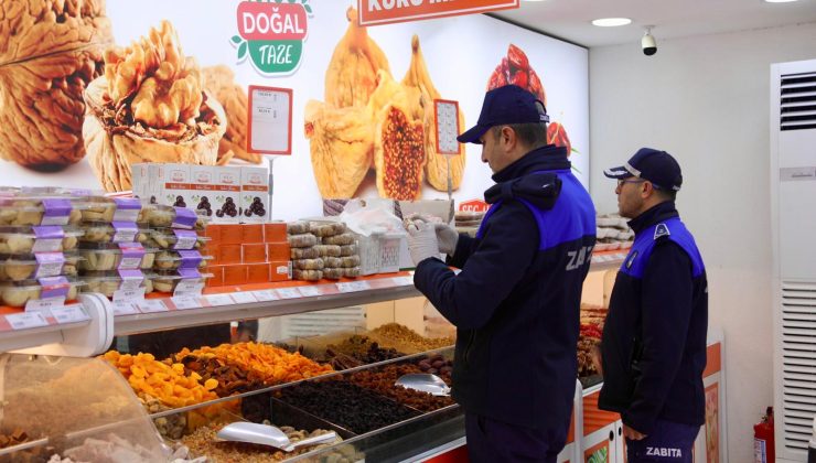 Elazığ Belediyesi Zabıta Müdürlüğü yeni yıl öncesinde kent genelinde denetimlerini artırdı.