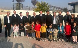 MİNİKLER, ŞOFÖRLERİN GÜNÜNÜ KUTLADI