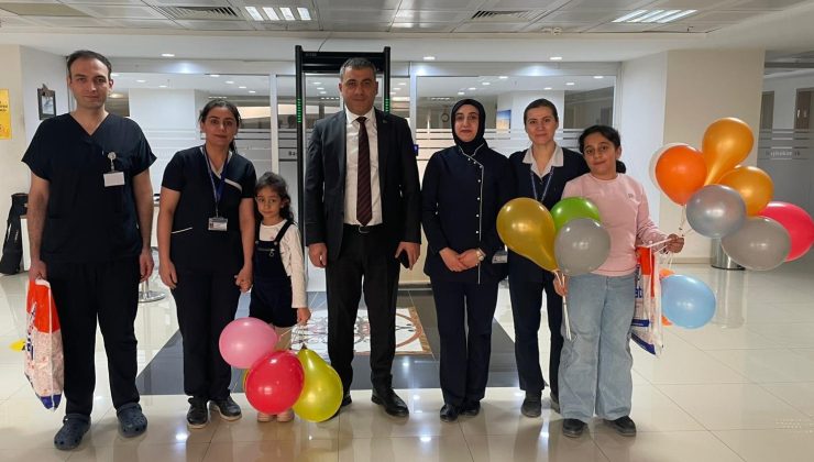 Fırat Üniversitesi Hastanesi’nden Karne Sevincine Anlamlı Destek