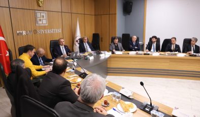 Fırat Üniversitesi’nde İdari Yöneticilerle Değerlendirme Toplantısı Yapıldı