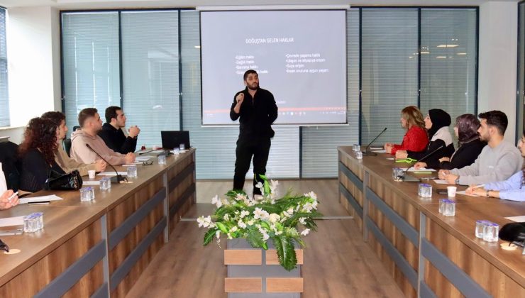 Elazığ Belediyesi Gençlik Meclisi’nden Gençlere Proje Yazma Desteği