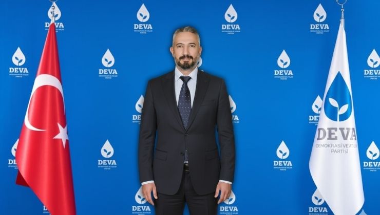 Başkan Biçer: “Bayrak yere düşmez, düşürülemeyen bir milletin omuzlarında yükselir”