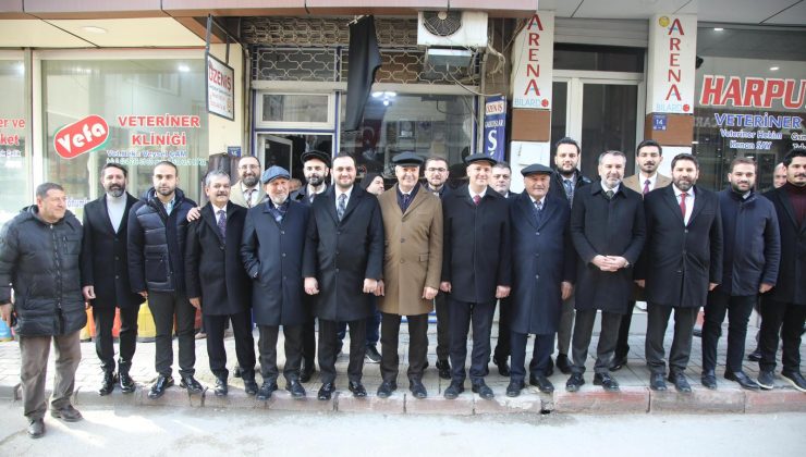 Elazığ Belediye Başkanı Şahin Şerifoğulları,AK Parti Genel Başkan Yardımcısı Dr. Ömer İleri ile birlikte esnafları ziyaret etti.